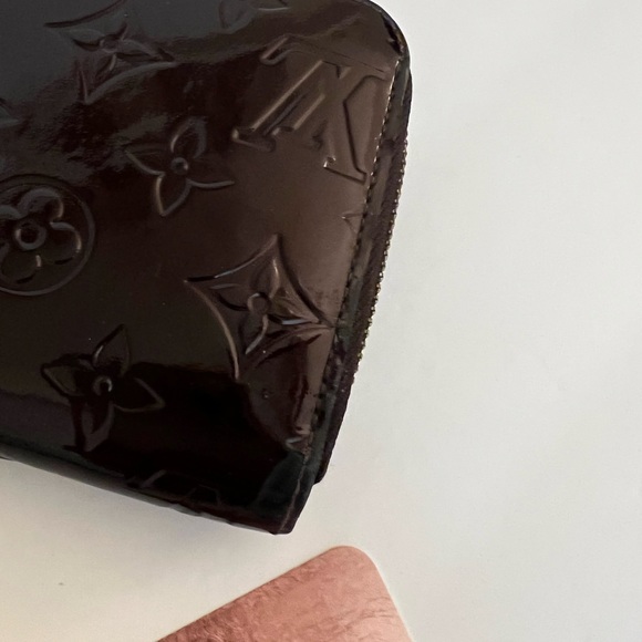 Vernis Zippy Wallet - Picture 6 of 8